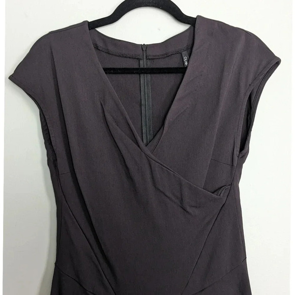 Porto Canon Dress in Purple - Picture 3 of 7